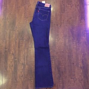 Levi’s shaping bootcut jeans